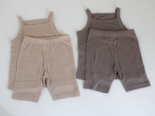 Sleeveless sleep and play set